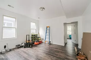 16 Alexander St, Newark, NJ 07106 - Photo 17