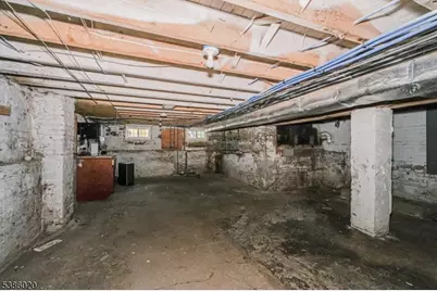 16 Alexander St, Newark, NJ 07106 - Photo 23