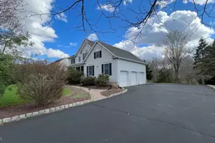 9 Collins Dr, Hillsborough Township, NJ 08844 - Photo 19