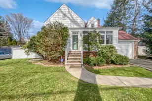 2225 Stecher Ave, Union Township, NJ 07083 - Photo 1