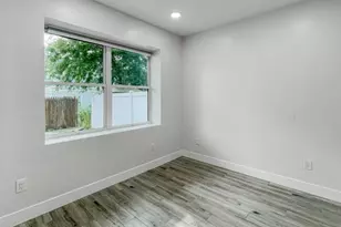 285 Lembeck Ave, Jersey City, NJ 07305 - Photo 9