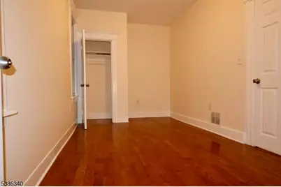 484 S 16th St #1, Newark, NJ 07103 - Photo 9