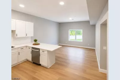 391 Springfield Avenue #3K, Berkeley Heights Township, NJ 07922 - Photo 1