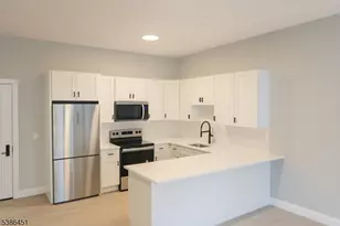 391 Springfield Ave, Berkeley Heights Township, NJ 07922 - Photo 3