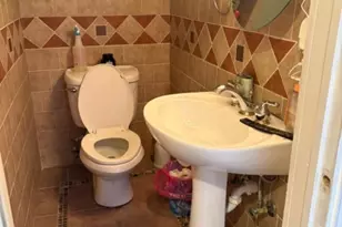 910 Apgar Terrace, Rahway, NJ 07065 - Photo 3