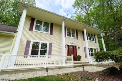 9 Stirrup Way, Franklin Township, NJ 08540 - Photo 3