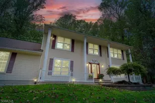 9 Stirrup Way, Franklin Township, NJ 08540 - Photo 1