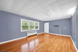 6 Gainesborough, River Edge, NJ 07661 - Photo 3