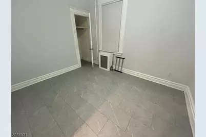 182 Seymour Ave First Fl, Newark, NJ 07108 - Photo 9