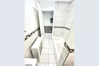 182 Seymour Ave First Fl, Newark, NJ 07108 - Photo 5