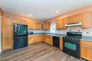 40 Castle Rock Rd, Jefferson Township, NJ 07849 - Photo 7