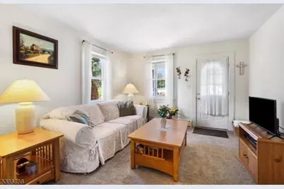 634 Willow Grove St., Hackettstown, NJ 07840 - Photo 3