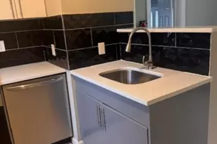 73 College Pl, Ridgefield, NJ 07660 - Photo 5