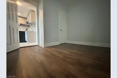 182 Seymour Ave Second Fl #2, Newark, NJ 07108 - Photo 7