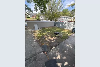 105 E Main St, Paterson, NJ 07522 - Photo 9