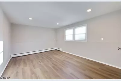 71 Roosevelt St, Roseland, NJ 07068 - Photo 23