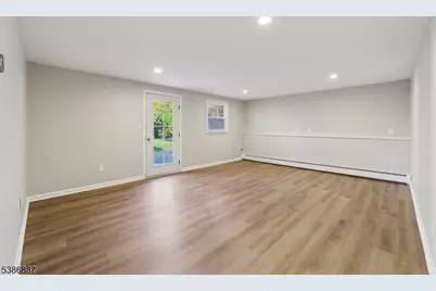 71 Roosevelt St, Roseland, NJ 07068 - Photo 25