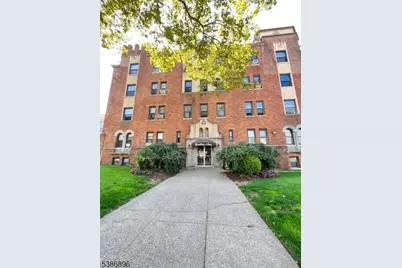 303 Hamilton Pl #D4, Hackensack, NJ 07601 - Photo 1