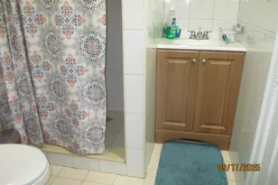 7 Kossuth St, Newark, NJ 07105 - Photo 9