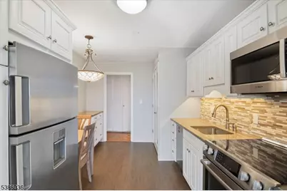 1 Claridge Dr #806, Verona, NJ 07044 - Photo 1