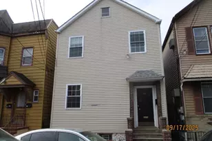 63 Warwick St, Newark, NJ 07105 - Photo 1