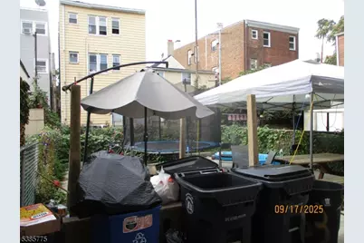 63 Warwick St, Newark, NJ 07105 - Photo 17