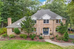 8 Denise Dr, Kinnelon, NJ 07405 - Photo 1