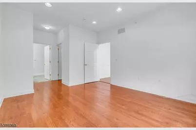 182 Victoria Dr, Bridgewater Twp., NJ 07920 - Photo 17