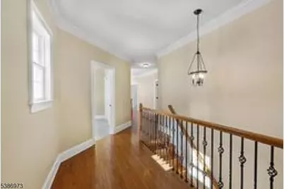 33 Chancellor Way, Washington Township, NJ 07853 - Photo 9