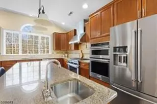 33 Chancellor Way, Washington Township, NJ 07853 - Photo 13