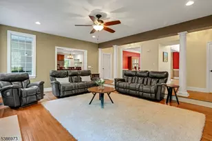 33 Chancellor Way, Washington Township, NJ 07853 - Photo 7