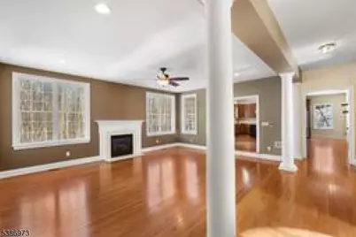 33 Chancellor Way, Washington Township, NJ 07853 - Photo 17