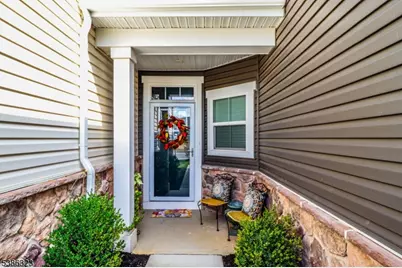 10 Sparrowhawk St, Washington Township, NJ 07882 - Photo 3