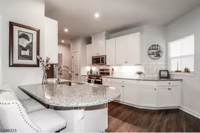 10 Sparrowhawk St, Washington Township, NJ 07882 - Photo 5