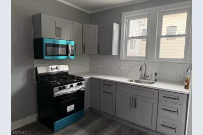 31 Tappan St #1, Kearny, NJ 07032 - Photo 3