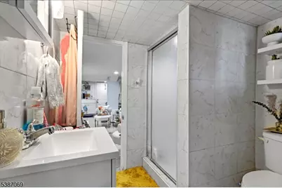 207 2nd St, Newark, NJ 07107 - Photo 21