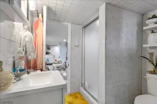 207 2nd St, Newark, NJ 07107 - Photo 21