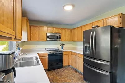 [Address not provided], Marlboro Township, NJ 07746 - Photo 15