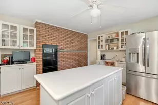 1 Crest Dr, Bernards Township, NJ 07920 - Photo 11