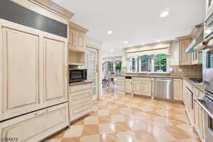 87 Addison Dr, Millburn Twp., NJ 07078 - Photo 7