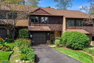 83 Patriots Rd, Parsippany, NJ 07950 - Photo 11