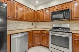 83 Patriots Rd, Parsippany, NJ 07950 - Photo 13