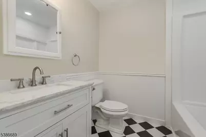 83 Patriots Rd, Parsippany, NJ 07950 - Photo 17