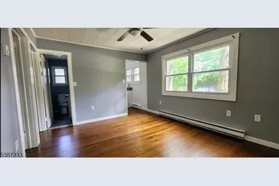 720 Brooklyn Mountain Rd, Hopatcong, NJ 07843 - Photo 3