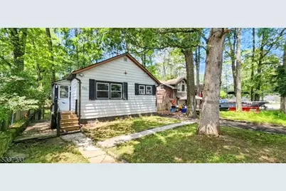 720 Brooklyn Mountain Rd, Hopatcong, NJ 07843 - Photo 1