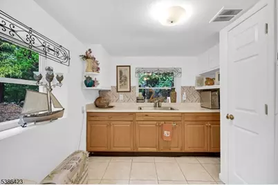 92 Lakeview Ter, Oakland, NJ 07436 - Photo 31