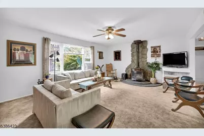 92 Lakeview Ter, Oakland, NJ 07436 - Photo 3