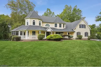 12 Cardinal Way, Raritan Township, NJ 08822 - Photo 1