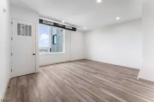 55 Washington St, East Orange, NJ 07017 - Photo 5