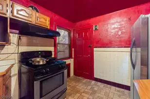 326 Eastern Pkwy, Newark, NJ 07106 - Photo 17
